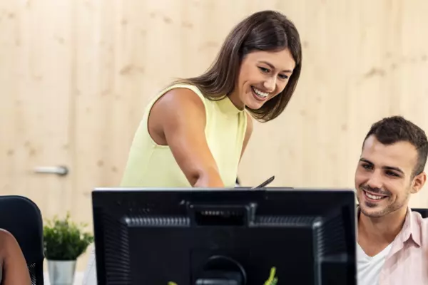 Enhancing Employee Engagement Through Effective Internal Communications: How Stream7 Can Help