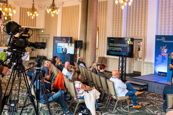 In-Person, Virtual, or Hybrid Events: Which Should You Choose?